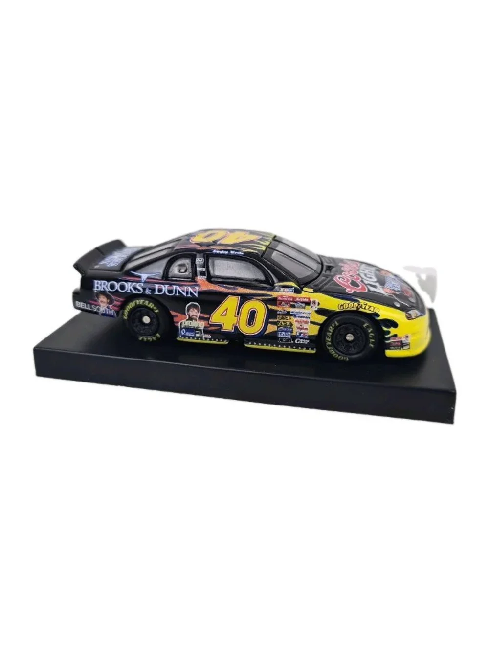 Action 1999 #40 Sterling Marlin Coors Lite Brooks & Dunn 1:64 Nascar W649916